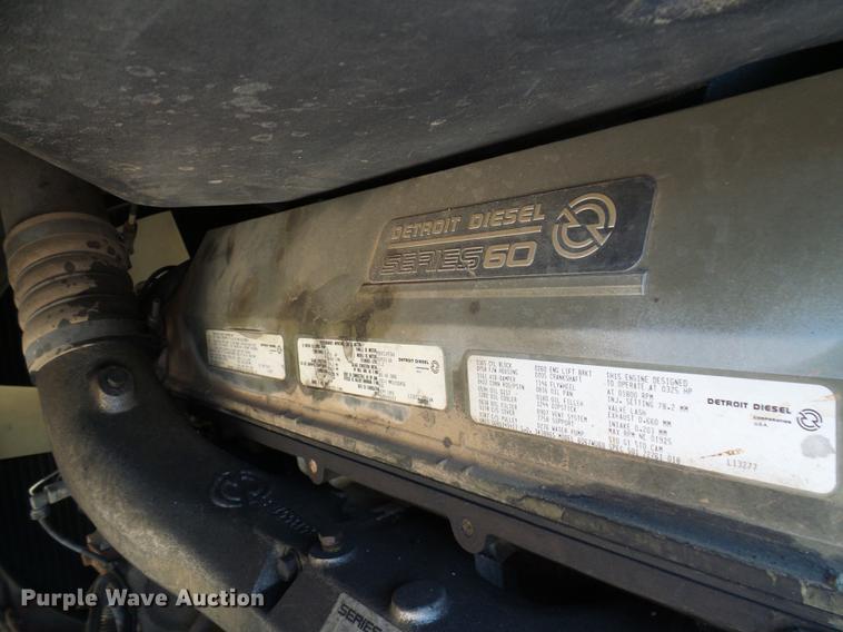 image for item DE5187 1994 Freightliner FLB semi truck