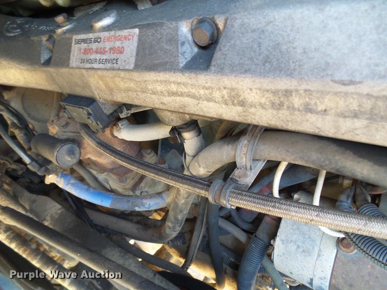 image for item DE5187 1994 Freightliner FLB semi truck