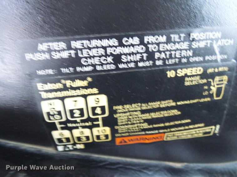 image for item DE5187 1994 Freightliner FLB semi truck