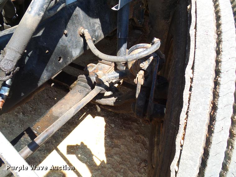 image for item DE5188 1988 International 8300 semi truck