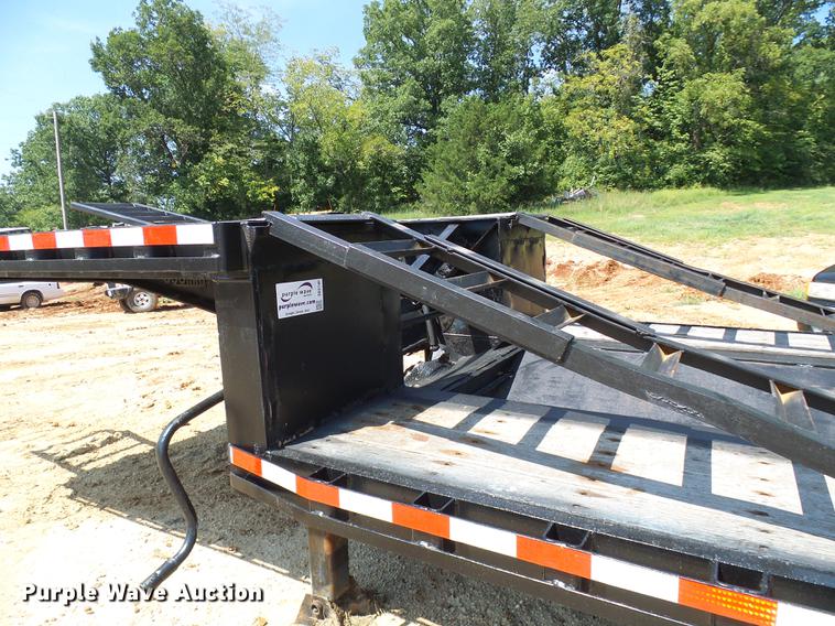 image for item DE5190 2003 Doonan 482DB14B equipment trailer