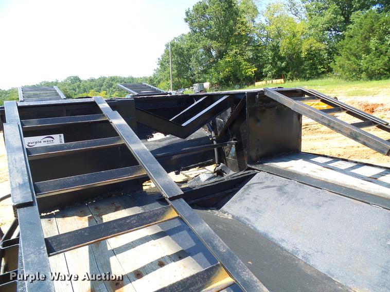 image for item DE5190 2003 Doonan 482DB14B equipment trailer