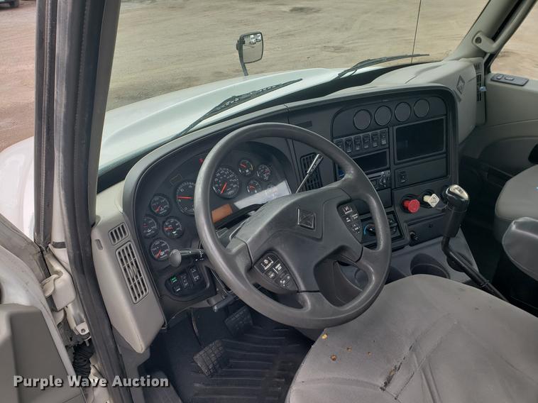 image for item DF2436 2012 International ProStar semi truck