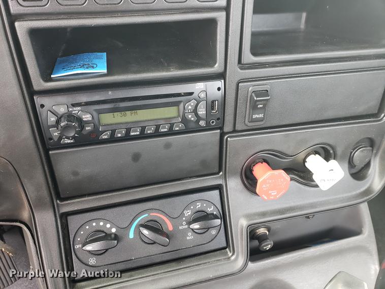 image for item DF2436 2012 International ProStar semi truck