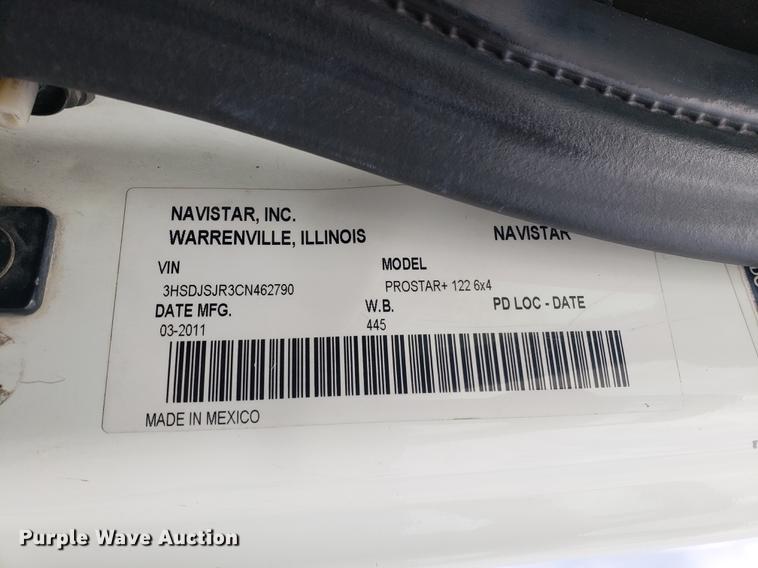 image for item DF2436 2012 International ProStar semi truck