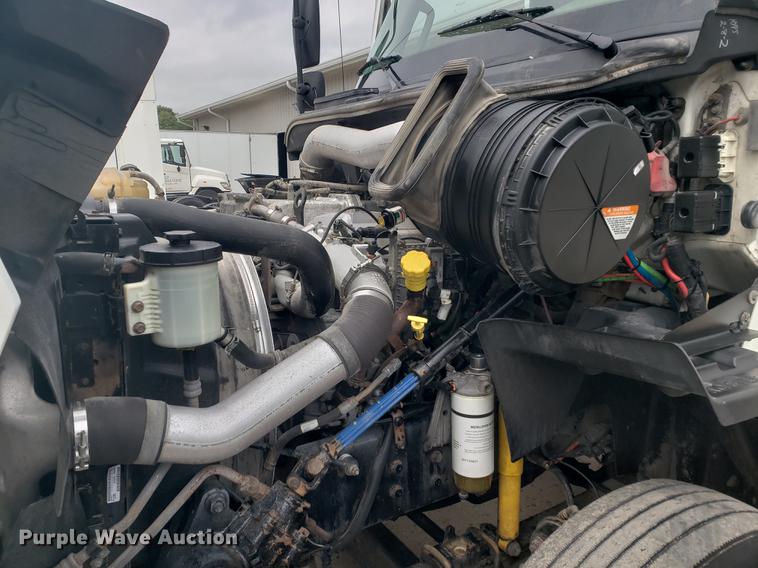 image for item DF2436 2012 International ProStar semi truck