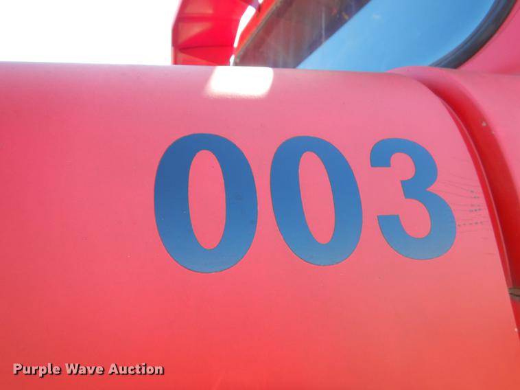 image for item EI9009 1995 International 9200 semi truck