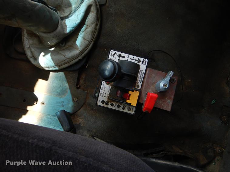 image for item EK9598 2003 Sterling semi truck