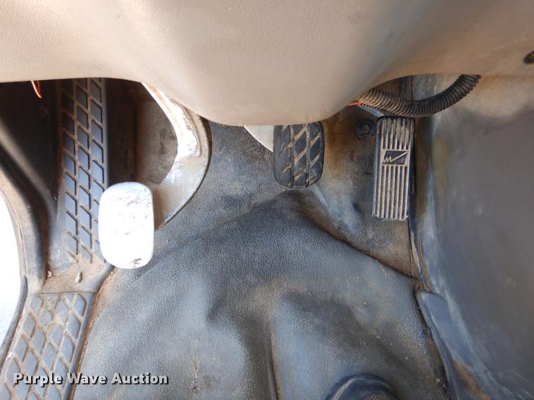 image for item EK9598 2003 Sterling semi truck