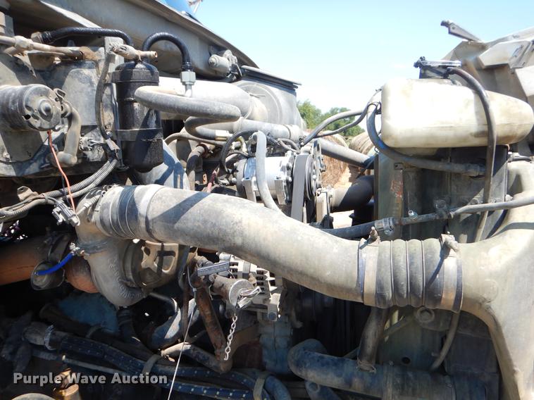 image for item EK9598 2003 Sterling semi truck