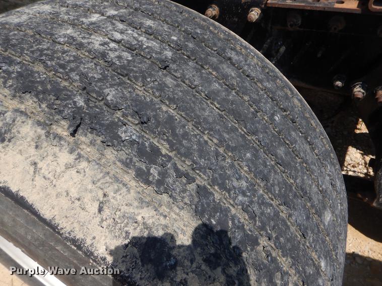 image for item EK9598 2003 Sterling semi truck