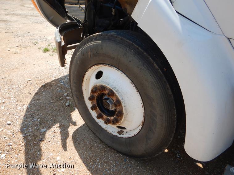 image for item EK9598 2003 Sterling semi truck