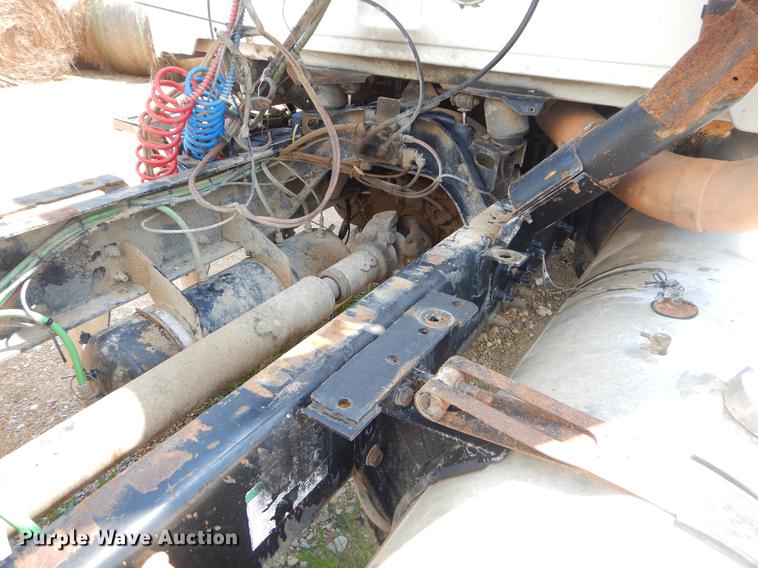 image for item EK9598 2003 Sterling semi truck