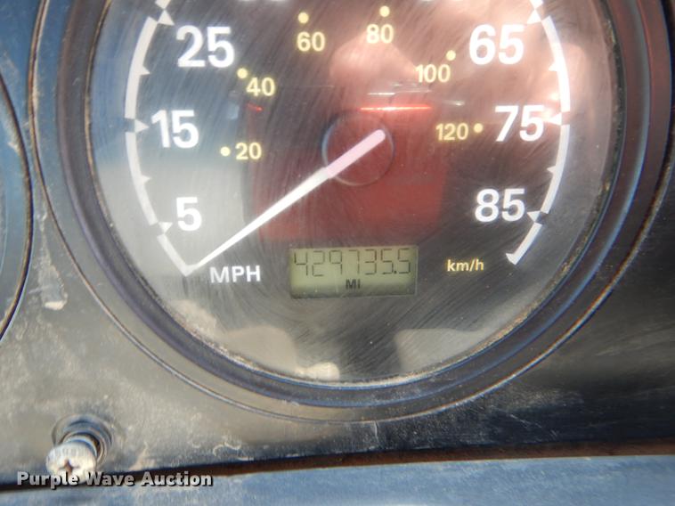 image for item EK9598 2003 Sterling semi truck