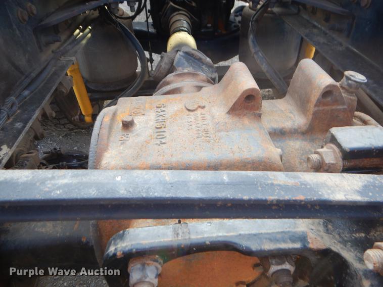 image for item EK9739 2002 Mack semi truck