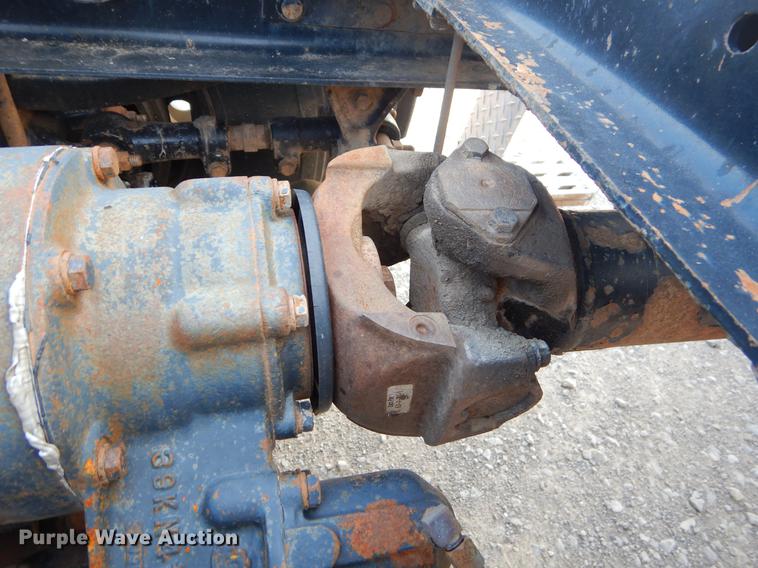 image for item EK9739 2002 Mack semi truck