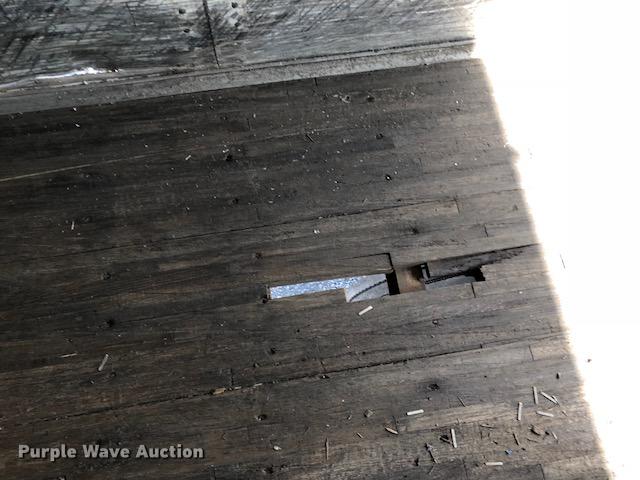 image for item G1309 1993 Wabash dry van trailer