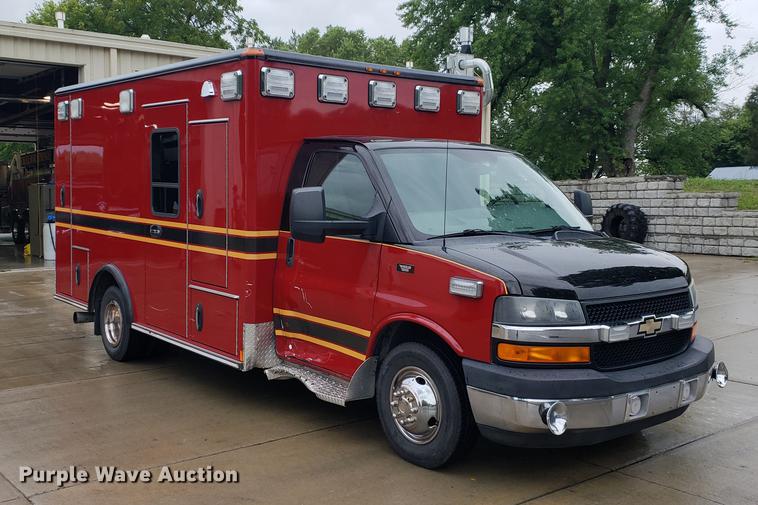 image for item BW9241 2010 Chevrolet Express G4500 ambulance