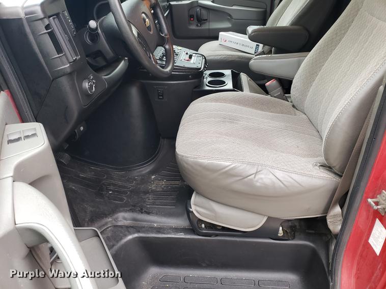 image for item BW9241 2010 Chevrolet Express G4500 ambulance