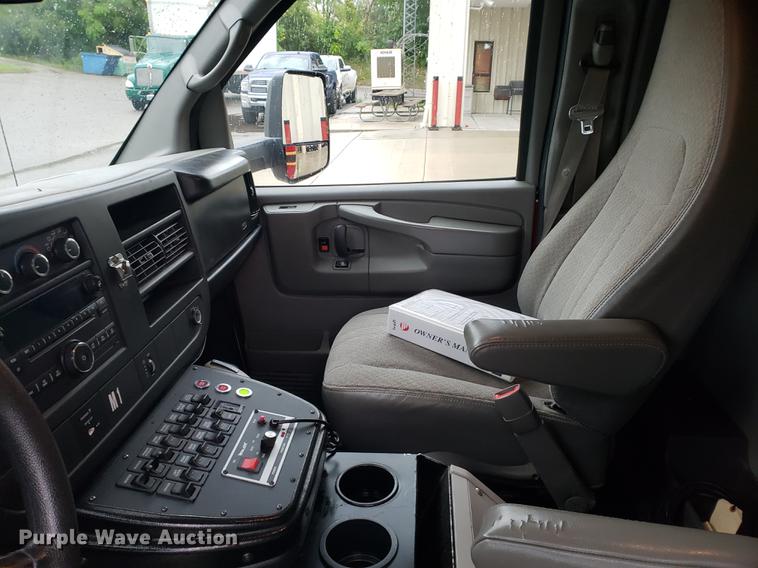 image for item BW9241 2010 Chevrolet Express G4500 ambulance