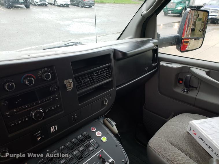 image for item BW9241 2010 Chevrolet Express G4500 ambulance