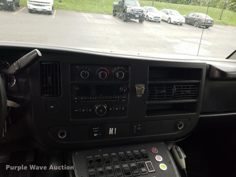 image for item BW9241 2010 Chevrolet Express G4500 ambulance