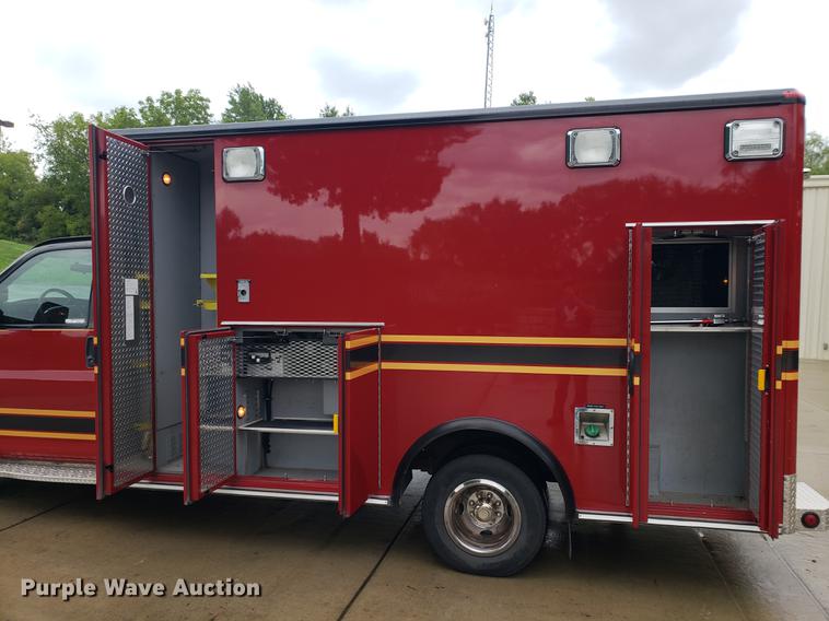 image for item BW9241 2010 Chevrolet Express G4500 ambulance