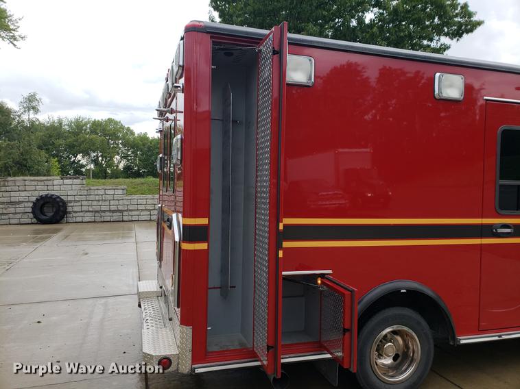 image for item BW9241 2010 Chevrolet Express G4500 ambulance