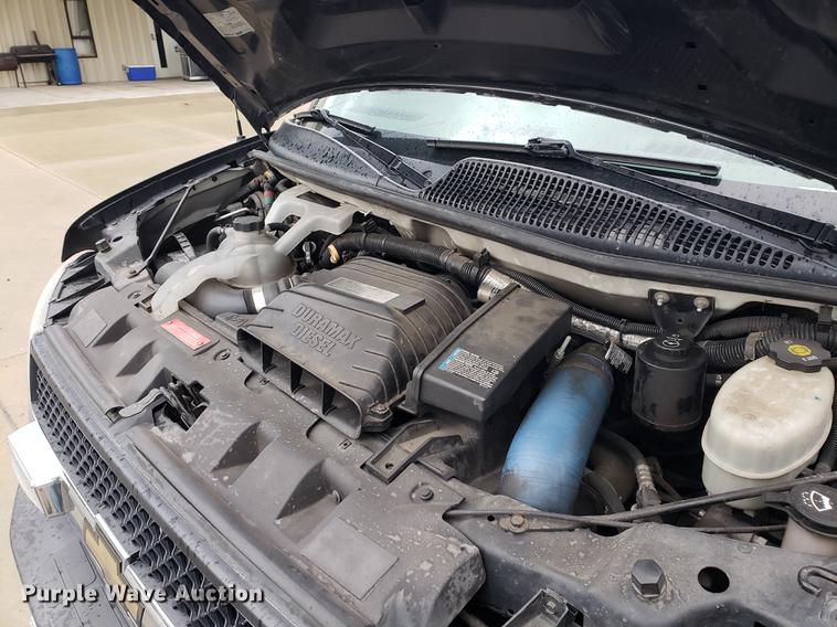 image for item BW9241 2010 Chevrolet Express G4500 ambulance