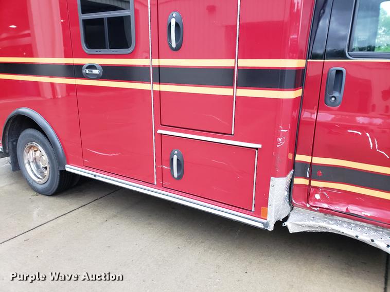 image for item BW9241 2010 Chevrolet Express G4500 ambulance