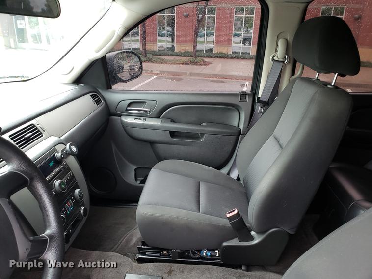 image for item BW9242 2011 Chevrolet Tahoe Police SUV