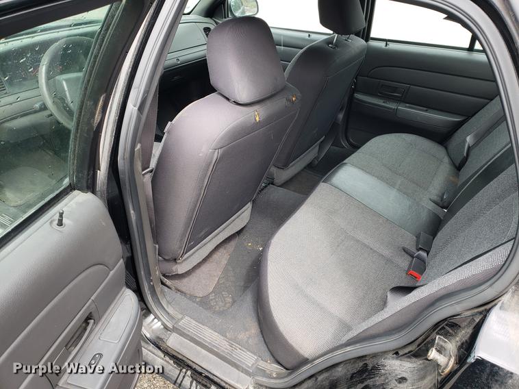 image for item BW9247 2005 Ford Crown Victoria Police Interceptor