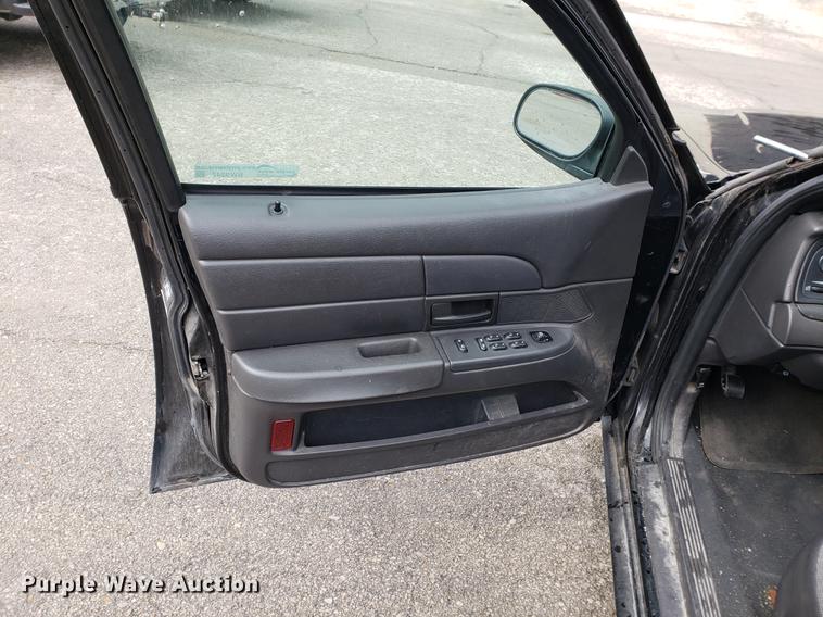image for item BW9247 2005 Ford Crown Victoria Police Interceptor