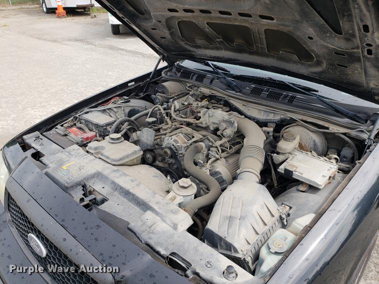 image for item BW9247 2005 Ford Crown Victoria Police Interceptor