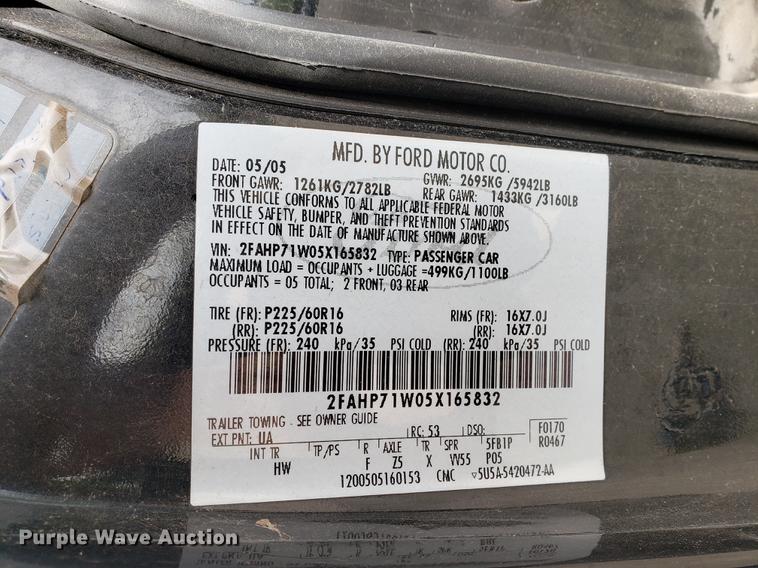 image for item BW9247 2005 Ford Crown Victoria Police Interceptor