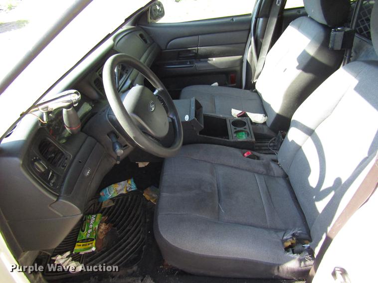 image for item DA1681 2011 Ford Crown Victoria Police Interceptor