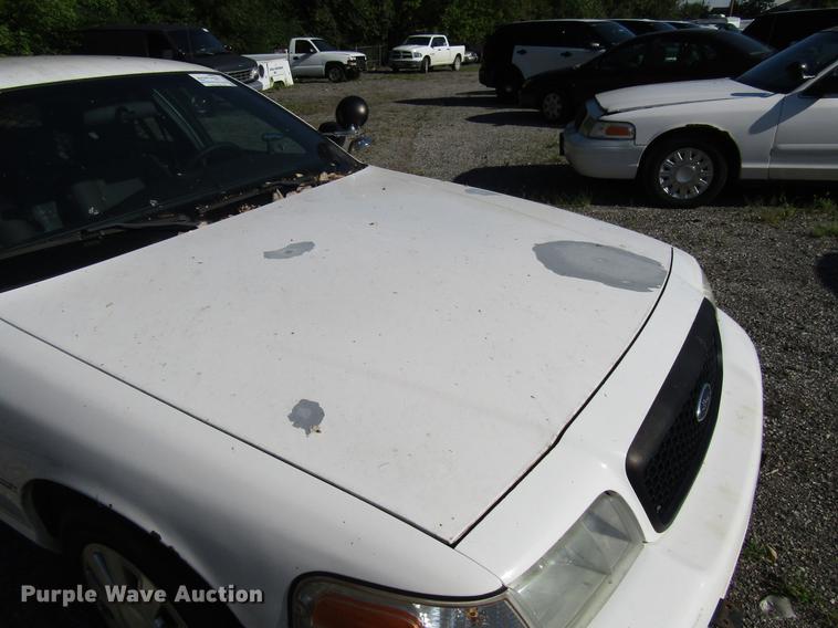 image for item DA1681 2011 Ford Crown Victoria Police Interceptor