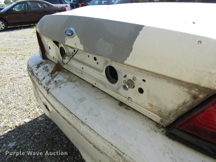 image for item DA1681 2011 Ford Crown Victoria Police Interceptor