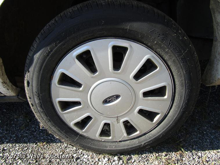 image for item DA1681 2011 Ford Crown Victoria Police Interceptor