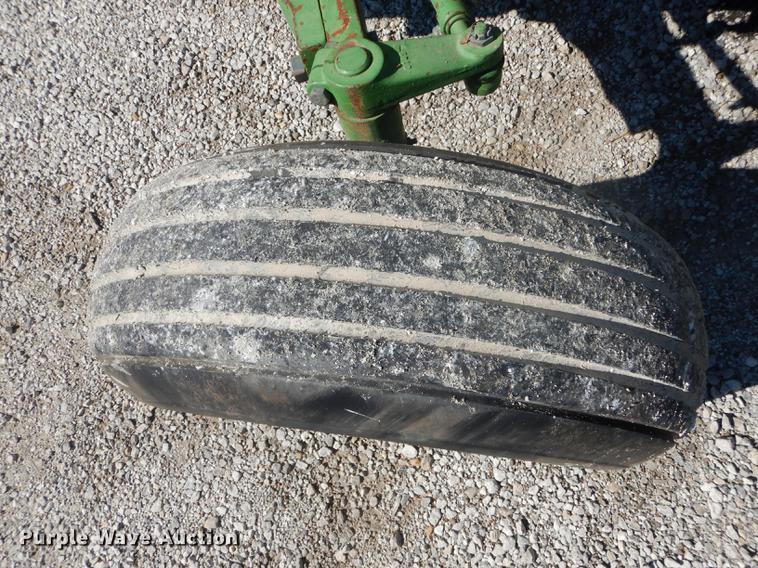 image for item DB8275 John Deere 2155 tractor