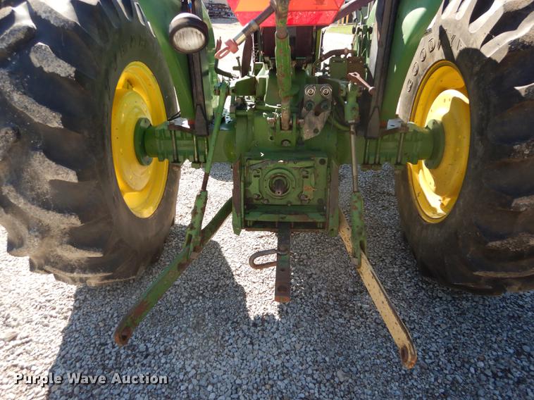 image for item DB8275 John Deere 2155 tractor