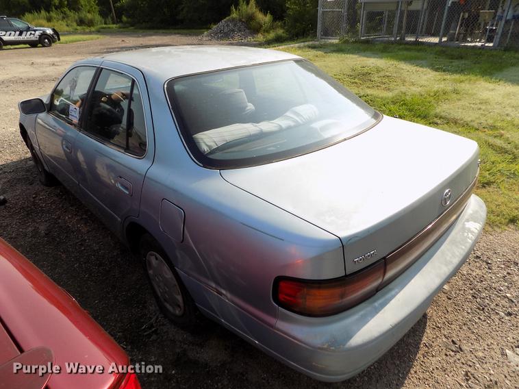 image for item DB9141 1992 Toyota Camry