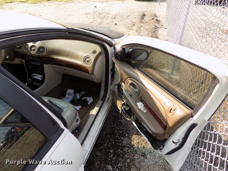 image for item DB9142 1999 Chrysler 300M