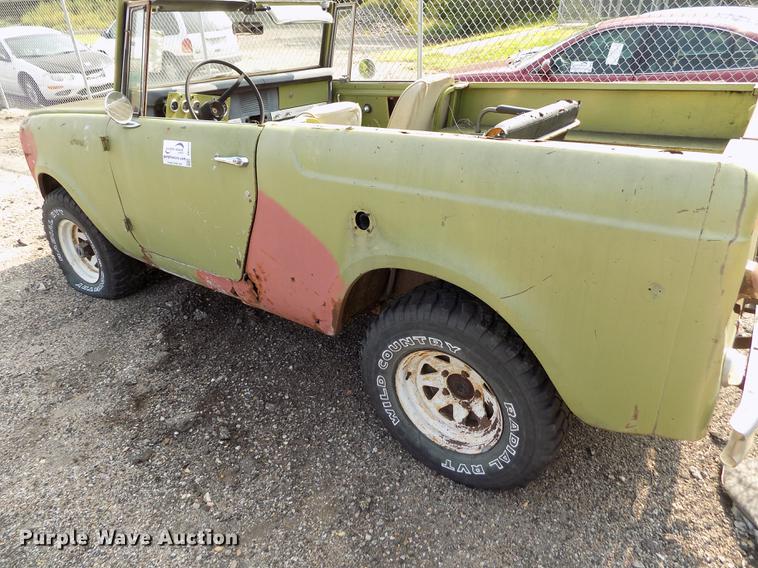 image for item DB9143 1970 International Scout 800A SUV