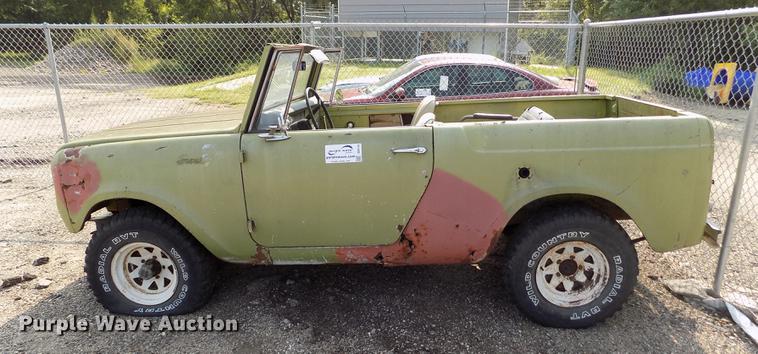 image for item DB9143 1970 International Scout 800A SUV