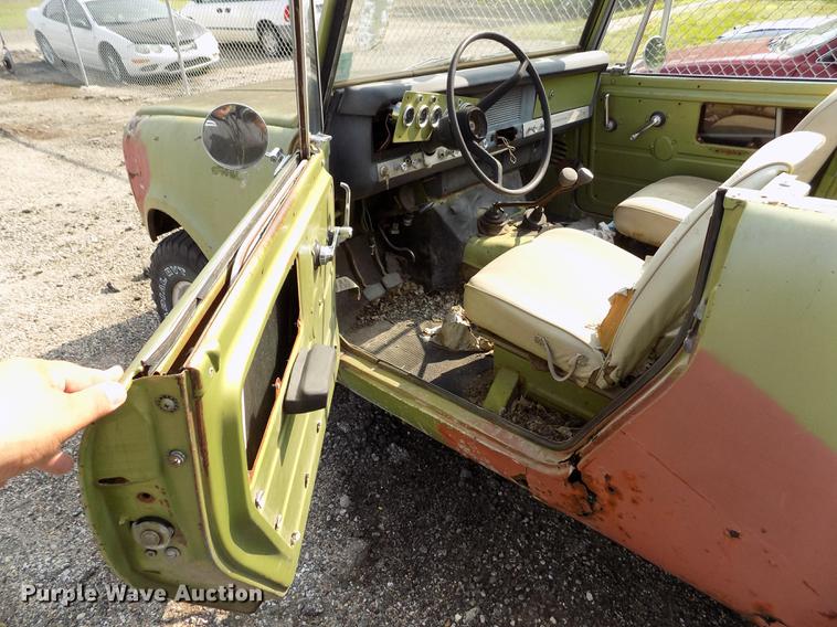 image for item DB9143 1970 International Scout 800A SUV