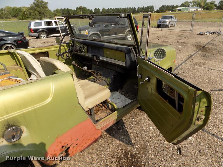 image for item DB9143 1970 International Scout 800A SUV