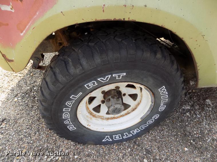 image for item DB9143 1970 International Scout 800A SUV