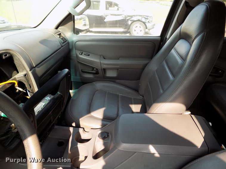 image for item DB9145 2002 Ford Explorer SUV