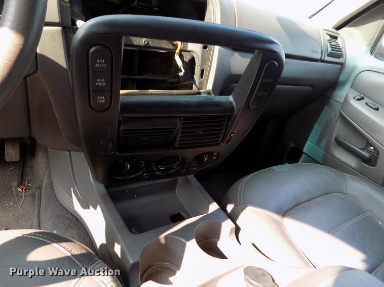 image for item DB9145 2002 Ford Explorer SUV